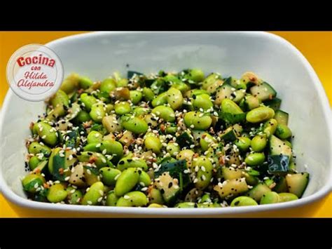 Ensalada de pepino con edamames