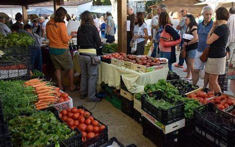 Mercado de productos frescos mediterráneos