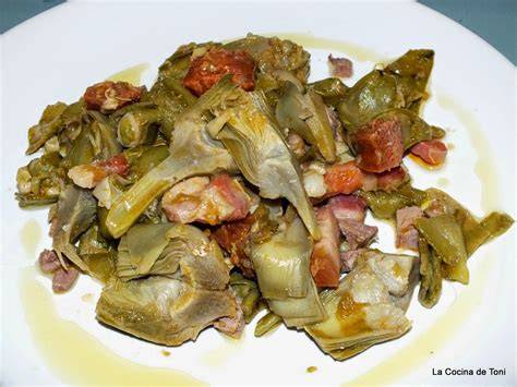 preparación de alcachofas y habas