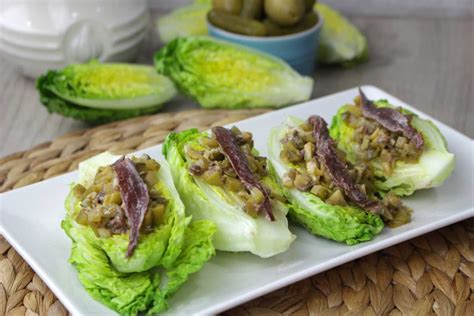 Cogollos de lechuga lavados y preparados