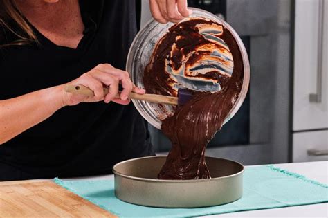Masa de chocolate blanco en un molde