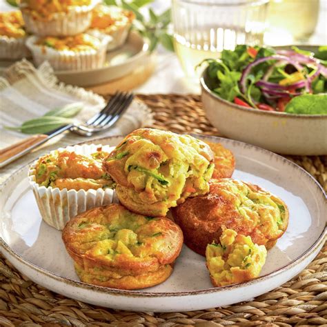 Ingredientes frescos para muffins de verduras