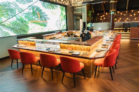 Barra de sushi en Bakko
