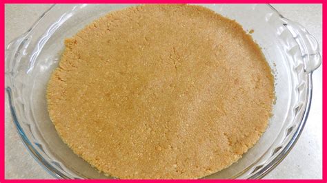 Triturar galletas para la base de tarta