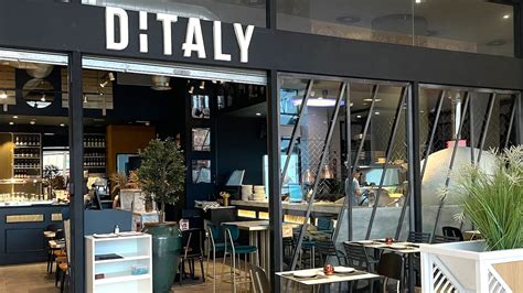 Fachada del restaurante Ditaly en Granada