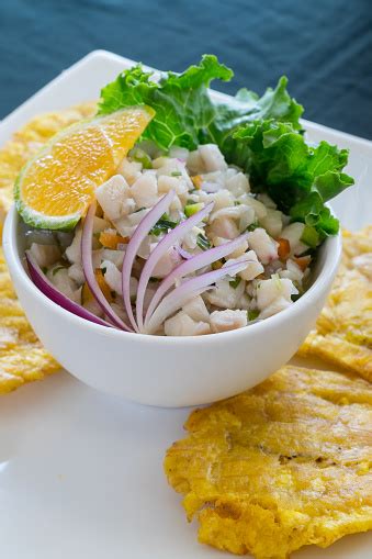 Ceviche con patacones en Costa Rica