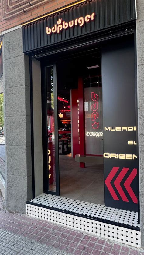 Fachada del restaurante BDP Burger en la calle Alberto Alcocer