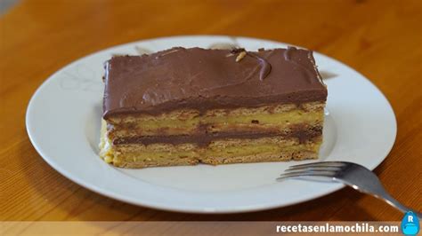 Proceso de montaje de la tarta de la abuela