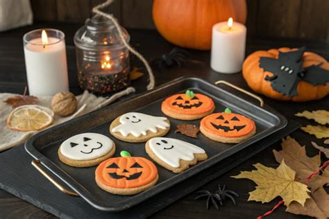 Freidora de aire con galletas de Halloween