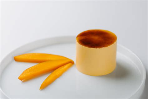 Infografía comparativa de texturas de postres: mousse, bavarois y parfait