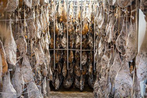 Proceso de postsalado del jamón