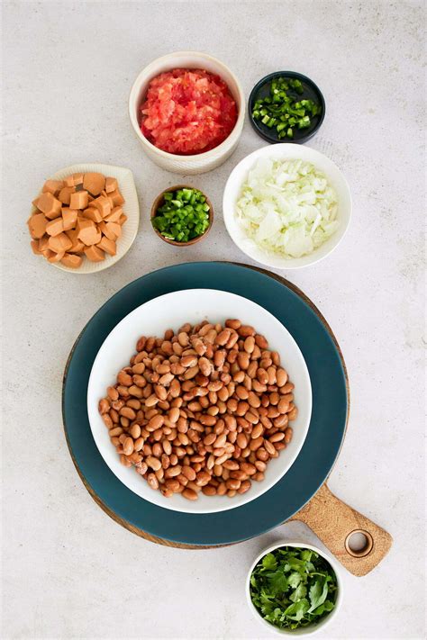 Ingredientes frescos para frijoles