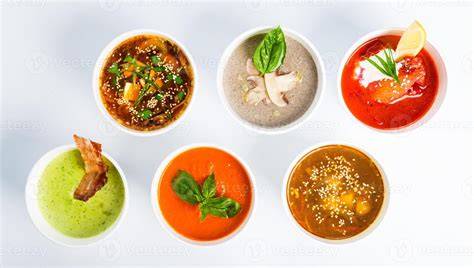 Platos de sopa de diferentes culturas