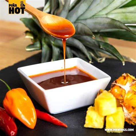 Salsa de piña en un cuenco