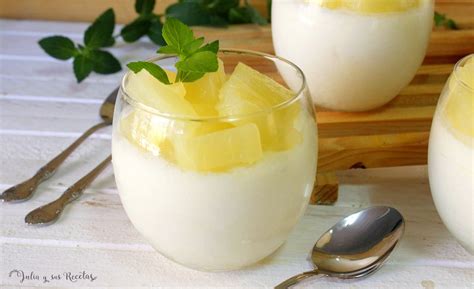 Mousse de piña en copas