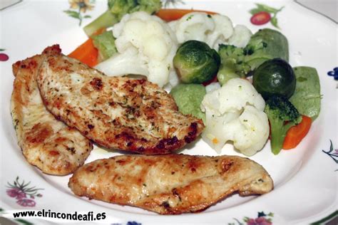 Pechuga de pollo a la plancha con verduras