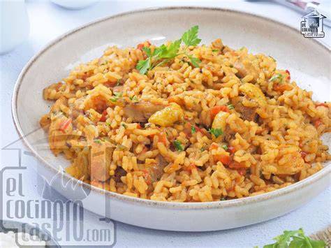 Arroz con Pollo y Pimiento Choricero