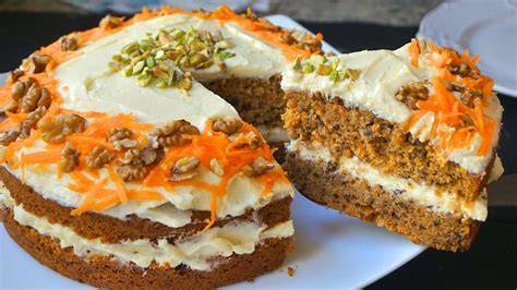 Tarta de zanahoria y almendras recién horneada