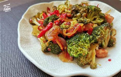 Brócoli salteado en wok con especias