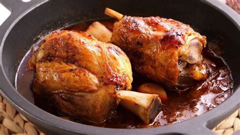 Ingredientes para la receta de codillo desmigado