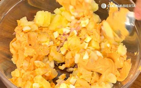 Ingredientes para ensaladilla con huevas de mújol