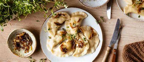 Dumplings de col con setas y puerro