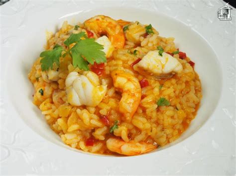 Plato de pixín con arroz cremoso de langostinos