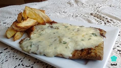 Matambre al roquefort servido en la parrilla