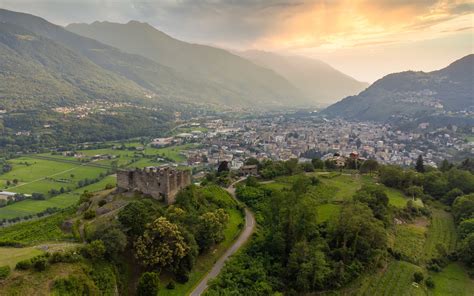Mapa de la región de Valtellina, Italia