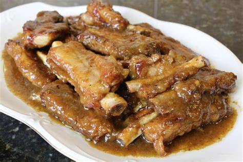 Costillas de cerdo al vapor con salsa