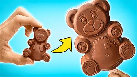Oso de chocolate de frambuesa con relleno de paté de fruta
