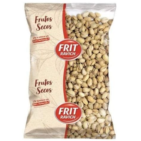 Pistachos tostados con sal en un bol