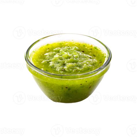 Salsa criolla recién preparada en un bol