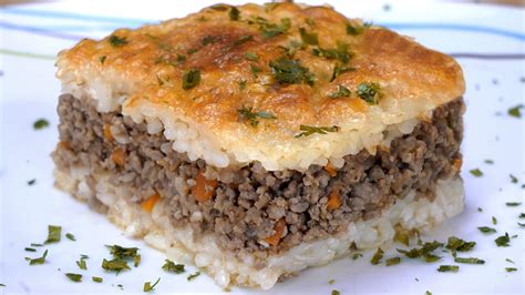 Pastel de arroz y carne picada gratinado