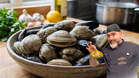 Mejillones limpios antes de cocinar