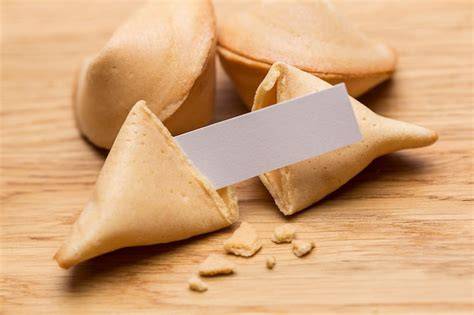 Ilustración de una galleta de la fortuna abierta mostrando el mensaje en su interior
