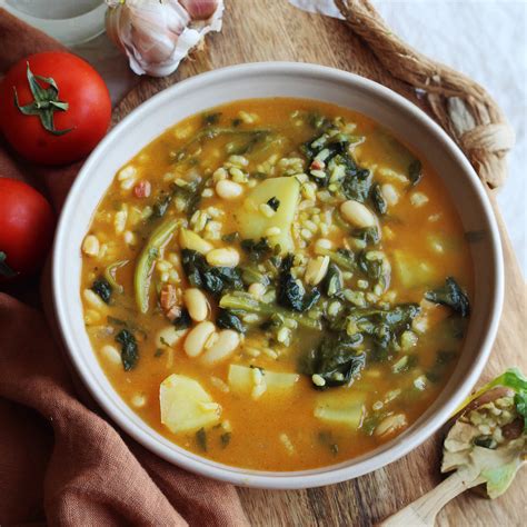 Alubias veganas con acelgas en slow cooker
