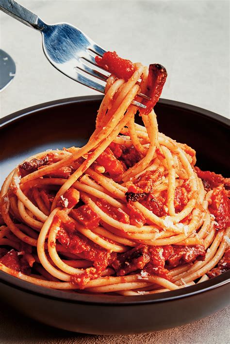 Plato de pasta Amatriciana