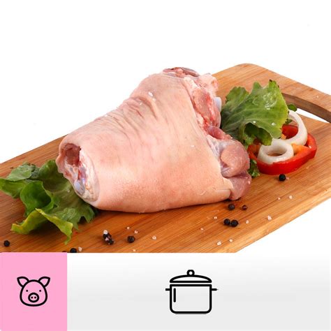 Codillo de cerdo fresco antes de cocinar