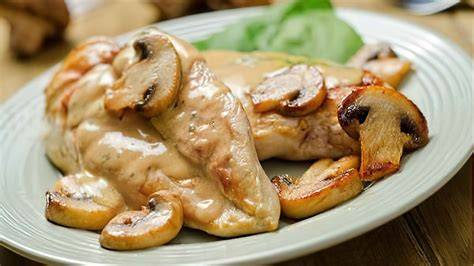 Pechuga de pavo con salsa de champiñones