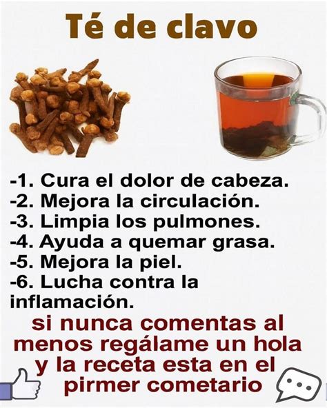 Té de clavo de olor en una taza con clavos de olor enteros y aplastados