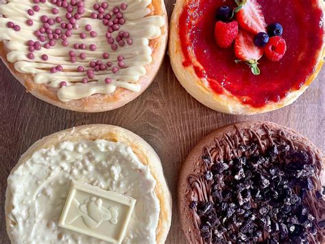 Fachada de Las Tartitas de Mari en la calle Cartuja