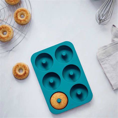 Molde de donuts de silicona en el horno