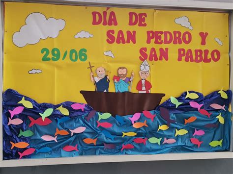 Pintura mural representando a San Pedro pescando y el llamado de Cristo