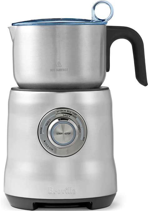 Espumador de leche Breville The Milk Cafe BMF600XL en una cocina
