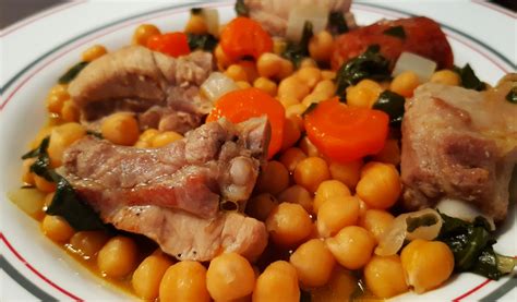 Garbanzos con costilla de cerdo