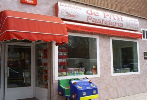 Fachada de DULCIPAN Boutique del Pan en Torremolinos
