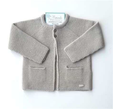 Chaqueta de punto bobo en color nata para niño