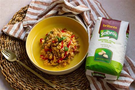 Ingredientes frescos para arroz con soja texturizada