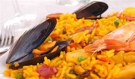 Tabla comparativa de ingredientes de diferentes tipos de paella